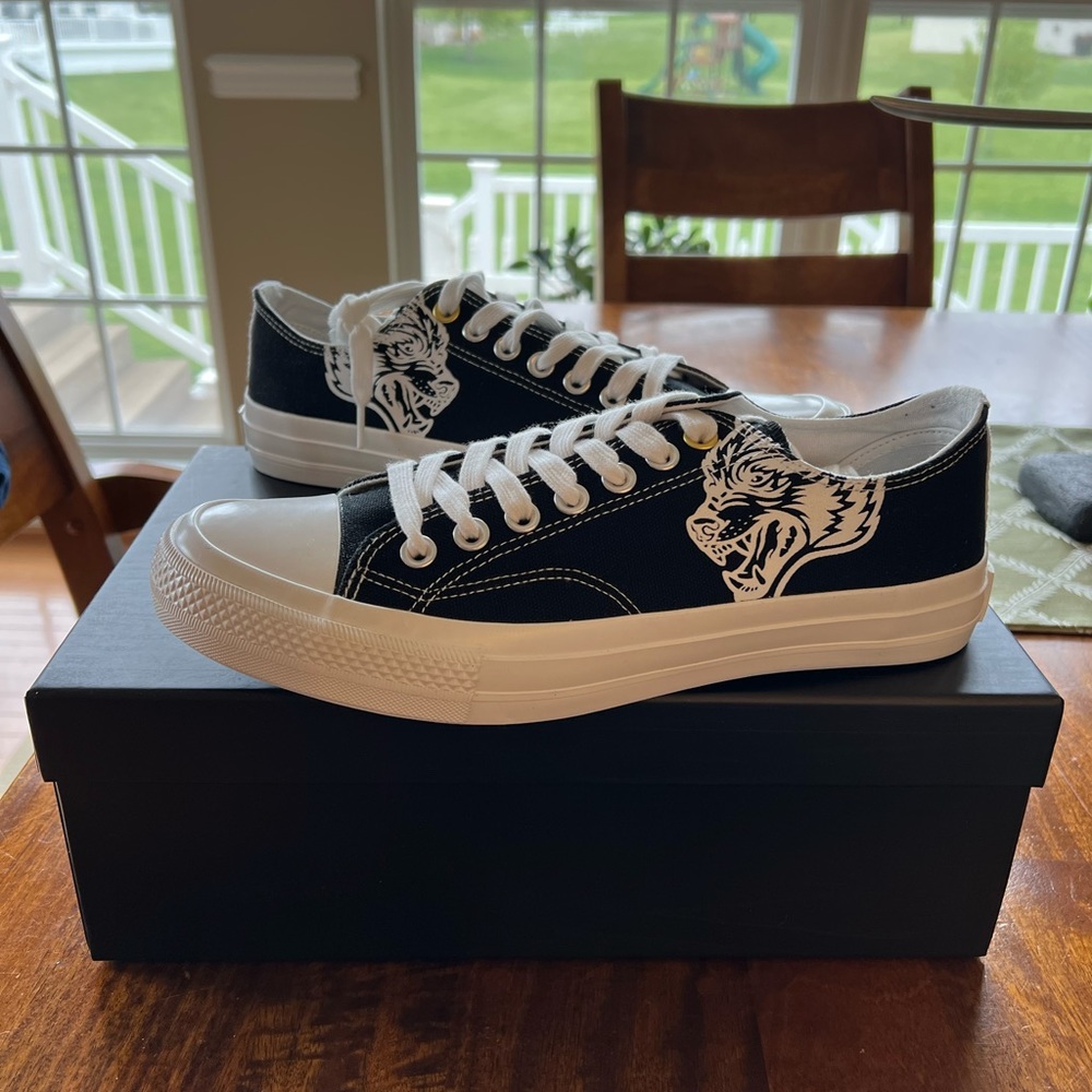 Darc Sport WALK 1-DIOS Low Tops sz 9.5 mens